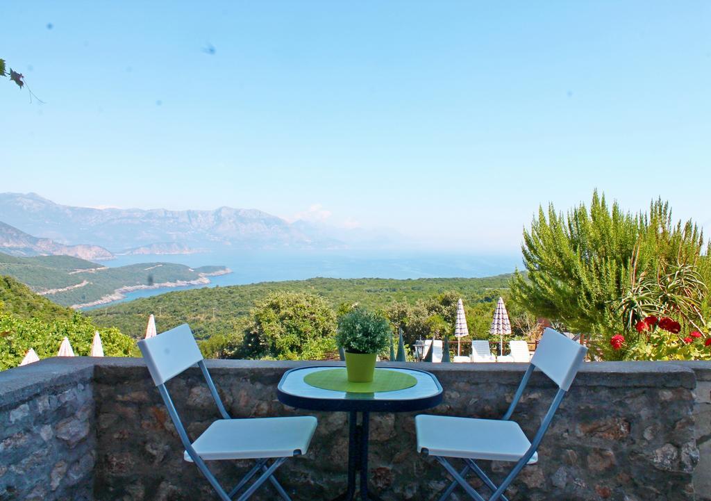 Apartment Milna 1